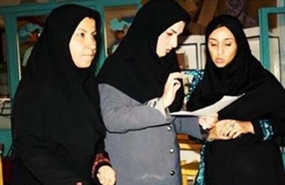إيران: طرد معلمة من العمل بسبب معتقداتها