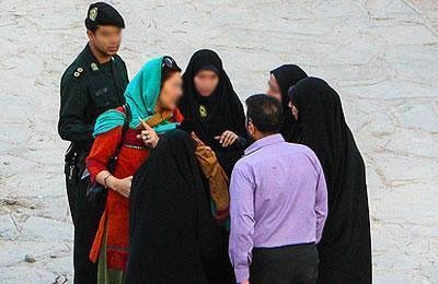 دعوة رسمية للتعامل مع المخالفات للحجاب القسري