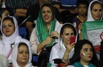 إيران:  المرأة تمنع من حضور منافسات الأسبوع الثالث للدوري العالمي