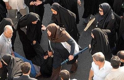 إيران : قائدة النساء البسيجيات تطالب بتصعيد قمع النساء