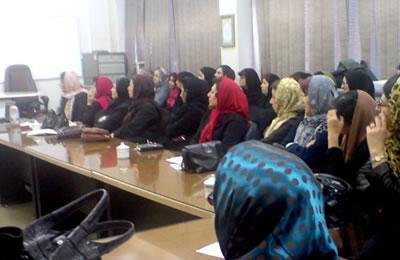 إيران: حصة المرأة من أصل 3000 فرصة العمل تنخفض الى 16 فرصة