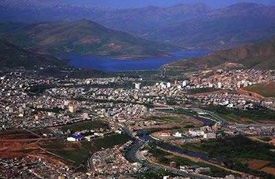 إيران: طالبة تعيش ظروف غير معلنة