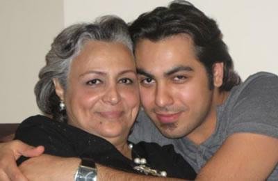 إيران: الأم الثكلى تعترض على اضطهاد الحكام