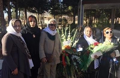 إيران : أمهات شهداء الانتفاضة في مراسيم الذكرى السنوية السابعة لإستشهاد «مصطفى كريم بيغي» من شهداء الإنتفاضة عام 2009