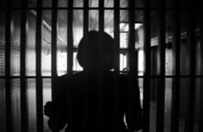 ايران.. استمرار حبس سجينة رغم نهاية فترة حبسها