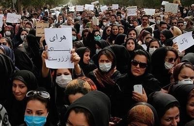 مشاركة النساء الواسعة في احتجاجات ضد تلوث الهواء