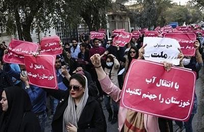 ايران: مشاركة واسعة للنساء في التظاهرة الاحتجاجية في الأهواز