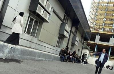 إيران:اعتقال  60 شابة وشاباً