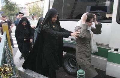 إيران :   بداية عمل شرطة الحجاب ضد الموظفات في الدوائر والجامعات منذ موسم الصيف