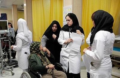 ايران:  تشديد المضايقات للممرضات في المستشفيات حول الحجاب