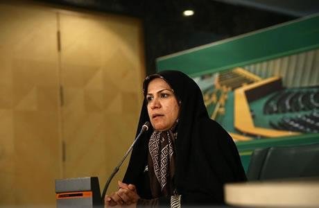 ايران:  رفض خطة زيادة سن الزواج للنساء