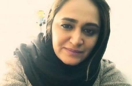 ایران:  نقلت ”ليلى ميرغفاري“إلى مستشفى الأمراض النفسية مقيدة الأيدي والأرجل بالسلاسل