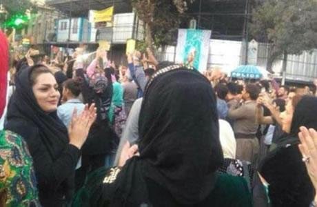 ایران: إمرأة كردية تحت التعذيب للإعتراف التلفازي