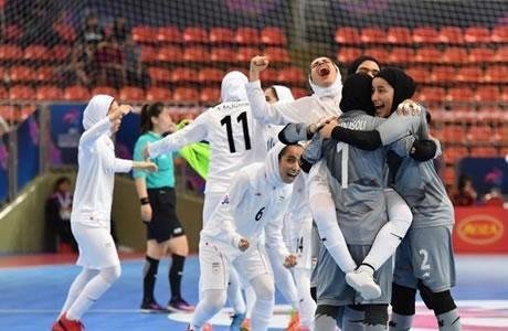 إيران.. حظر البث التلفزيوني لبطولة كرة الصالات للنساء
