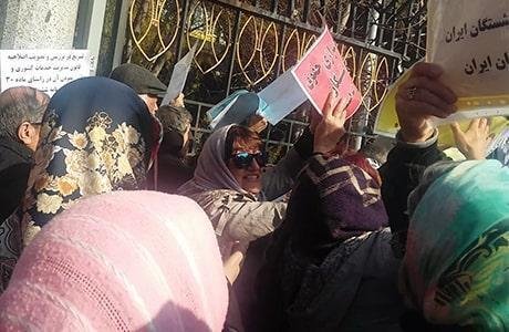 متقاعدون مدنيون