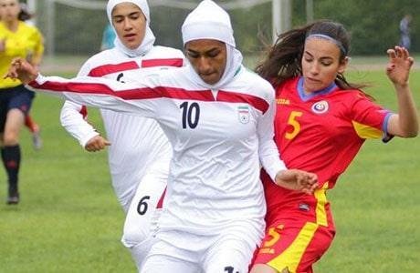 لا يُسمح لفريق كرة القدم للنساء الإيرانيات بإقامة المباراة في ملعب الحرية (آزادي)