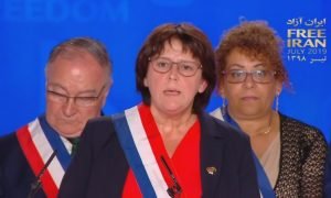 ميشل دووكولورالنائبة