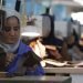 العاملات بمدينة شيراز يحصلن على ثلث أجور الرجال ويعملن في ظل أسوأ الظروف