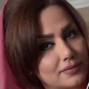 وتشير أخبار أخرى إلى اعتقال السيدة أعظم شيرافكن،