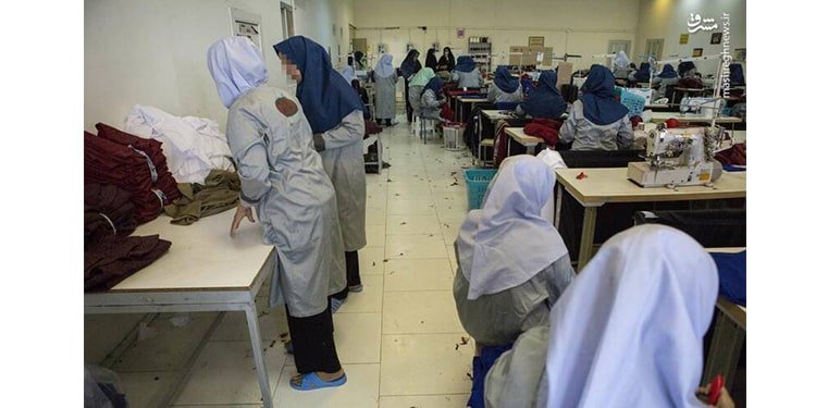 وبسبب الظروف القاسية في أجنحة النساء، فإن معظمهن على استعداد للعمل لمغادرة المكان