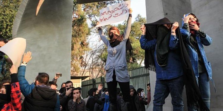 انتفاضتا نوفمبر 2019 ويناير 2020