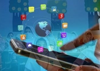 الأطفال الإيرانيون في المناطق الفقيرة محرومون من الإنترنت، يتركون الدراسة