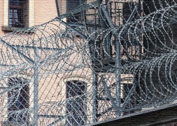 الظروف اللاإنسانية في عنبر النساء بسجن إيفين ؛ خلال تفشي كورونا