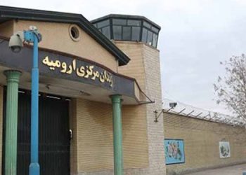 140 سجينة مضربات عن الطعام في جناح النساء في أورمية احتجاجًا على ظروف السجن