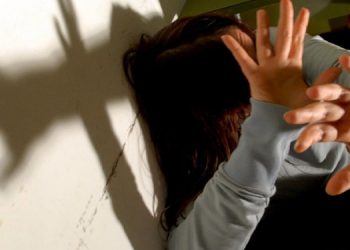 تحتل إيران المركز الأولى في العنف المنزلي ضد المرأة على الصعيد العالمي - تقرير جديد