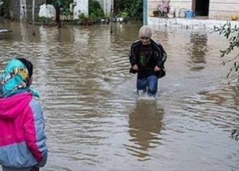 الفيضانات المفاجئة تدمر 12 محافظة إيرانية - توفيت امرأتان في بوشهر