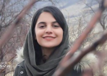 محكمة طهران تقضي بالسجن على فروغ تقي بور لمدة 5 سنوات