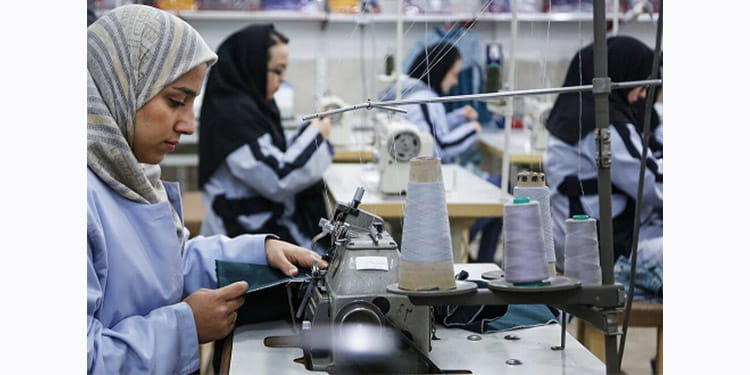 توظيف النساء أضعف بمقدار 9 مرات مقارنة بتوظيف الرجال