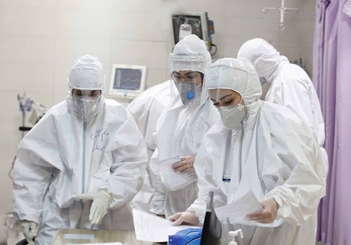 100,000 ممرضة مصابة بفيروس كورونا 