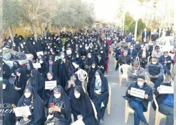 استمرار احتجاجات المعلمين لليوم الثاني في أكثر من 70 مدينة في جميع أنحاء إيران