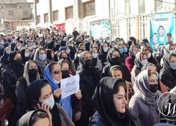 احتجاجات المعلمين على مستوى البلاد في 114 مدينة لليوم الثالث على التوالي