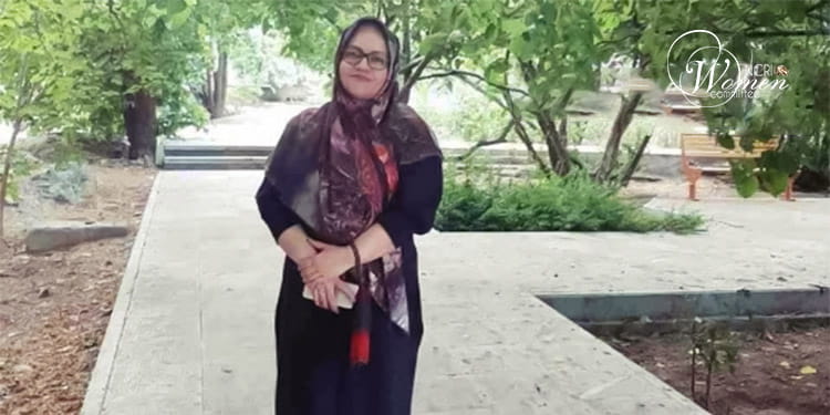 المعلمة المتقاعدة المسجونة، زينب همرنك، محرومة من حقها في الحصول على إجازة مرضية