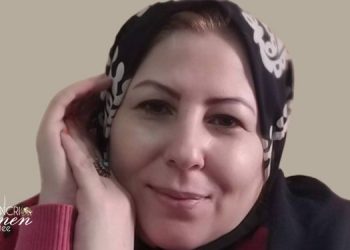 طرد آرزو رحيم خاني الأستاذة بالجامعة الحرة في أنديمشك