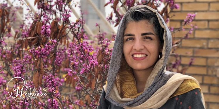 الحكم على الناشطة العمالية عسل محمدي بالسجن لمدة سنة وثمانية أشهر