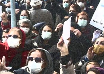 متقاعدو الضمان الاجتماعي يحتجون في مدن مختلفة بإيران
