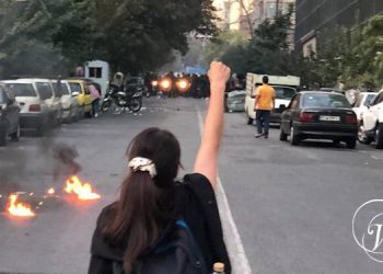 امتداد انتفاضة الشعب الإيراني ضد الحكومة في اليوم الخامس للإحتجاجات