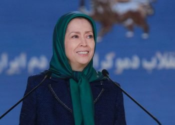 المرأة هی قوة التغيير ورائدة كتائب الانتفاضة والثورة