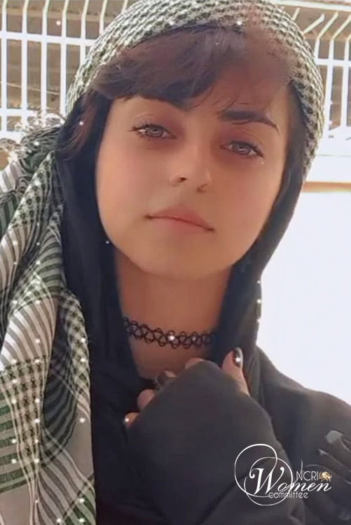 سونيا شريفي ، طالبة في الثانوية شاركت في احتجاجات إيران