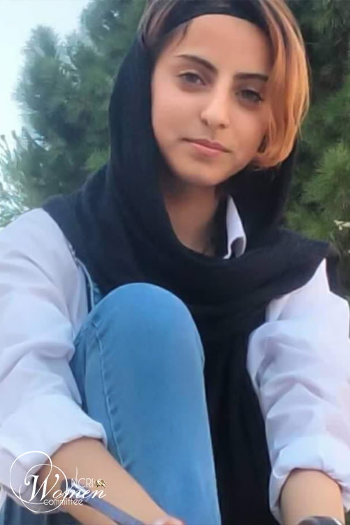 حياة سونيا شريفي ، 17 سنة ، على المحك
