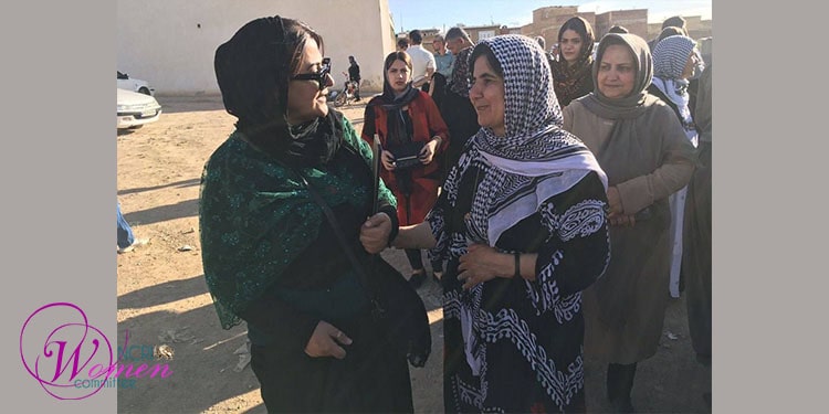 هذا وقد كانت السيدة مجكان افتخاري والدة مهسا أميني حاضرة أيضا على قبور ضحايا بوكان.