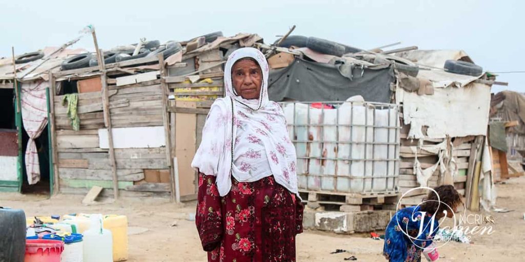 امرأة بلوشية 50 عامًا