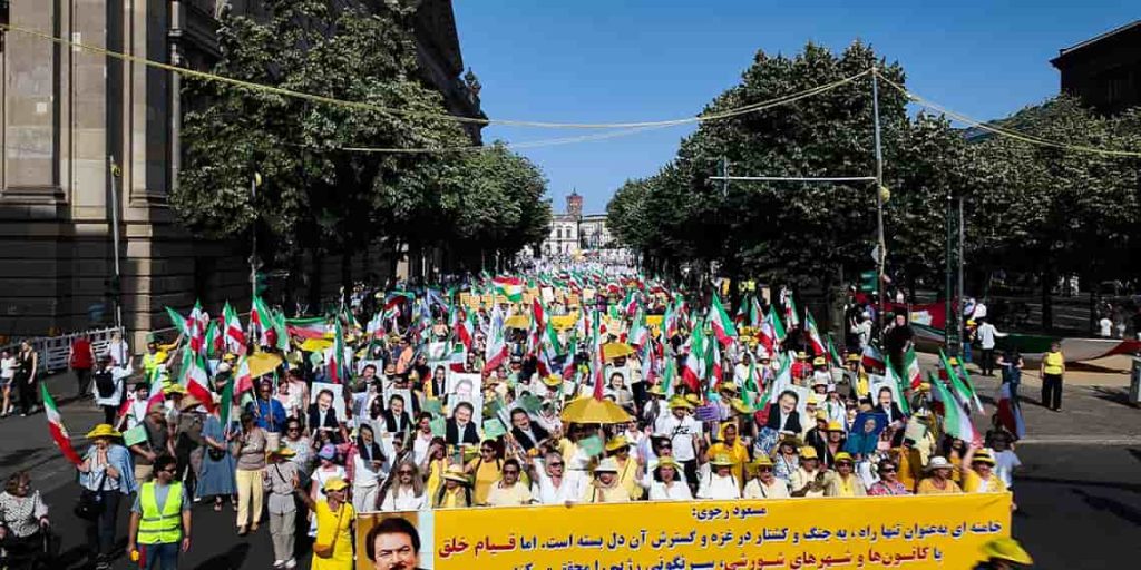 إجتمع بالتجمع العالمي لـ إيران الحرة 2024 ا