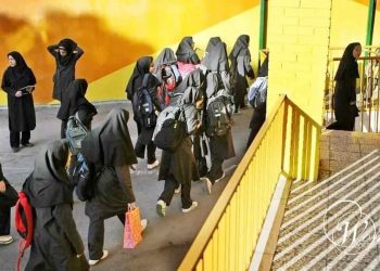 تسمم 65 طالبة في مدرسة ثانوية في شاهين‌ دج