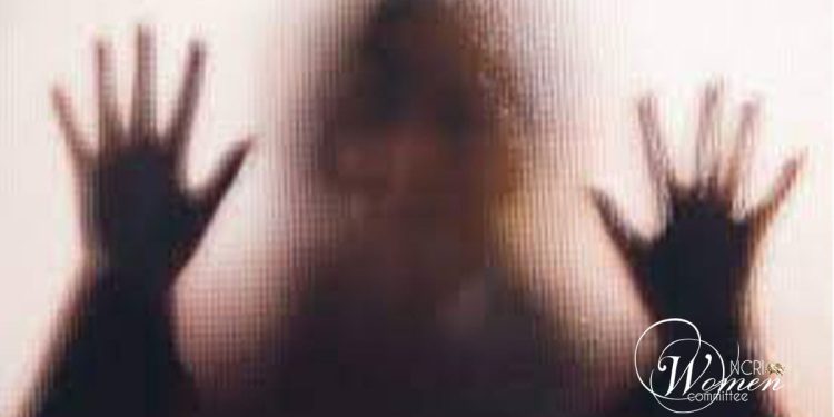 تصاعد العنف ضد النساء في إيران: تزايد الحالات وغياب الحماية القانونية