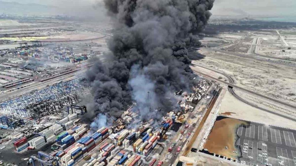 كارثة في بندر عباس: انفجارات مميتة تودي بحياة مئات العمال والنساء والأطفال