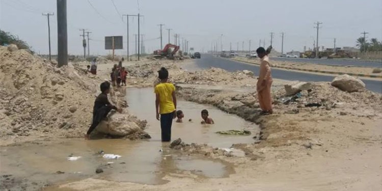 معاناة صامتة للنساء المهاجرات في جابهار